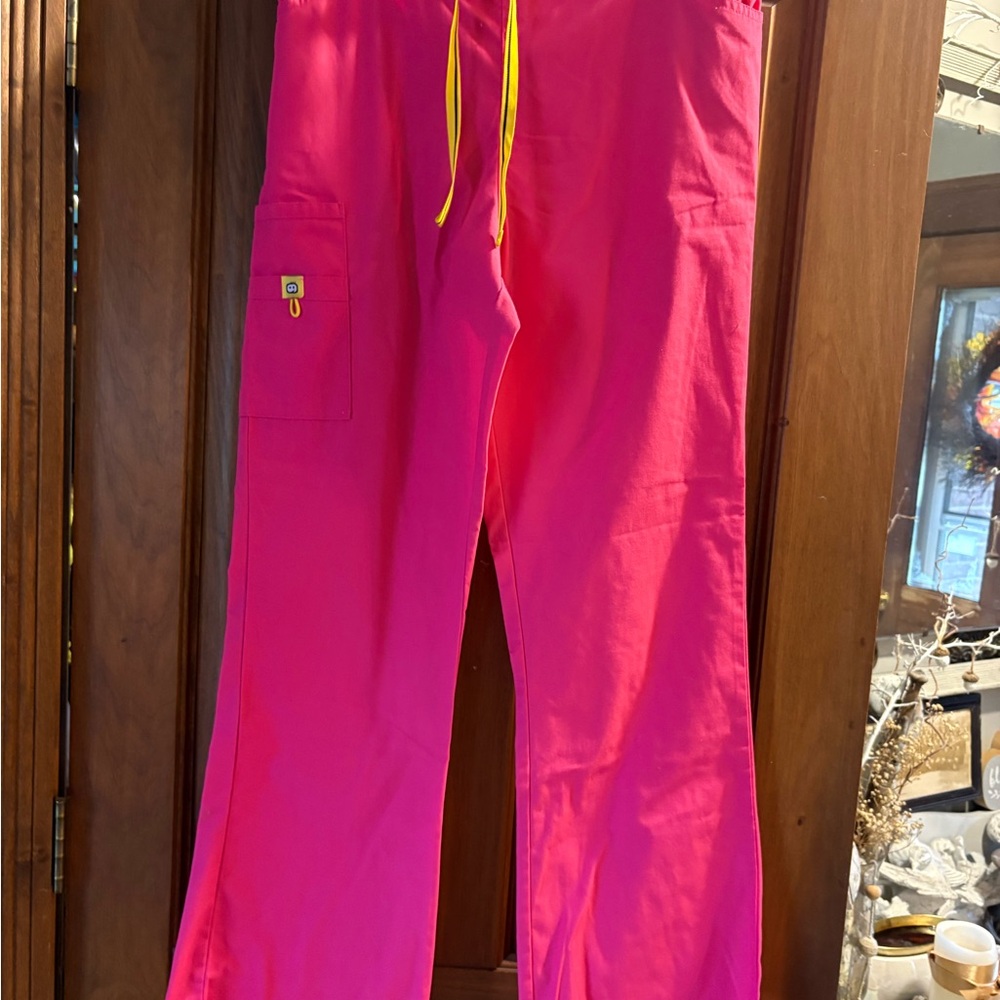2 pairs Wonder Wink Ladies Medium Tall Scrub Uniform Pants Pink & Red